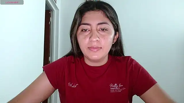 Snapshot of danna_peterson1 chatting on 04-19-26, 06:43 danna peterson1 online show from 04-19-26, 06:43