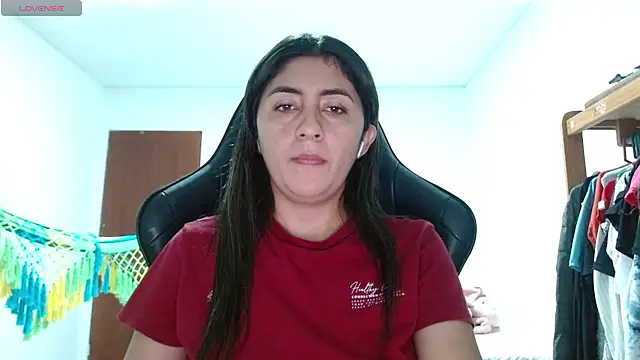 Snapshot of danna_peterson1 chatting on 07-11-26, 09:37 danna peterson1 online show from 07-11-26, 09:37