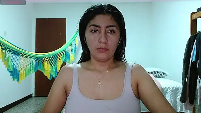 Snapshot of danna_peterson1 chatting on 08-02-26, 12:42 danna peterson1 online show from 08-02-26, 12:42