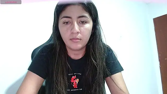 Snapshot of danna_peterson1 chatting on 06-28-26, 08:59 danna peterson1 online show from 06-28-26, 08:59