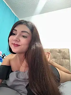mia cooper 24 online show from 06-18-26, 02:32