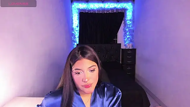 Mariana Hasper  online show from 02-13-25, 12:13