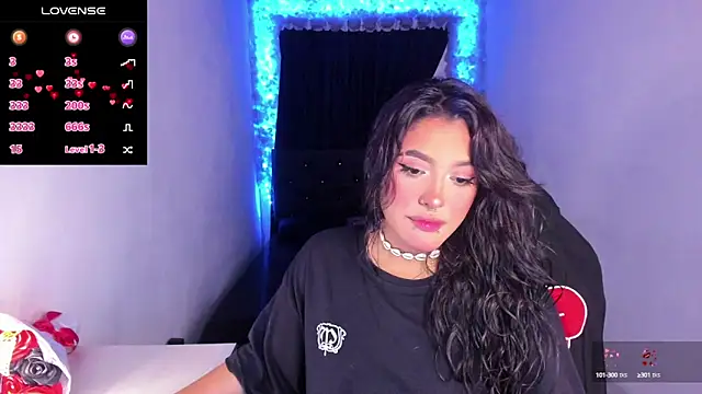 Mariana Hasper  online show from 03-20-25, 09:02