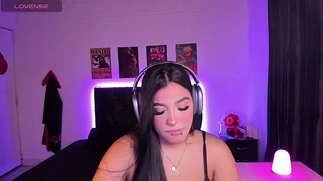 Mariana Hasper  online show from 11-07-25, 07:02