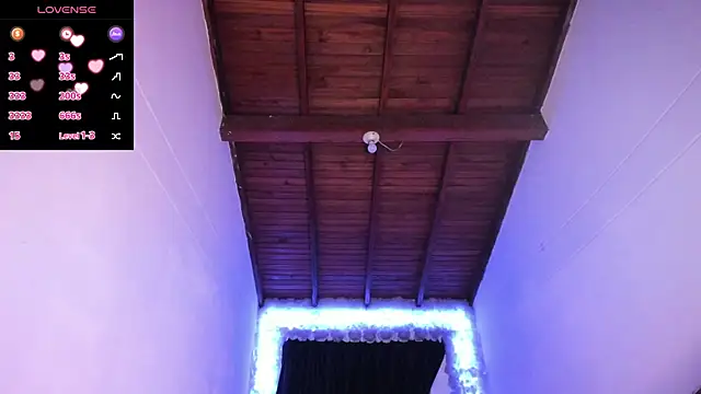 Mariana Hasper  online show from 01-07-25, 01:17