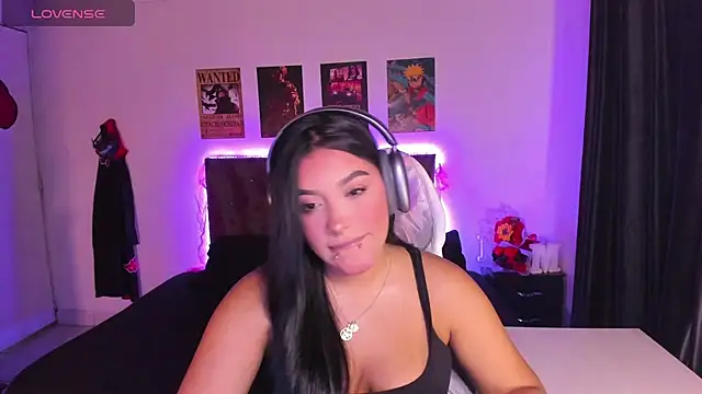 Mariana Hasper  online show from 10-04-25, 03:52