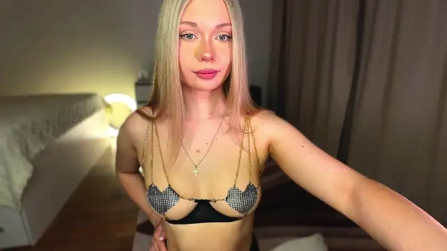Snapshot of diaanona chatting on 06-30-26, 11:05 diaanona online show from 06-30-26, 11:05
