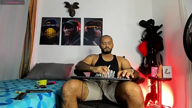 Snapshot of Hardboy_latin chatting on 05-20-26, 03:03 Hardboy latin online show from 05-20-26, 03:03