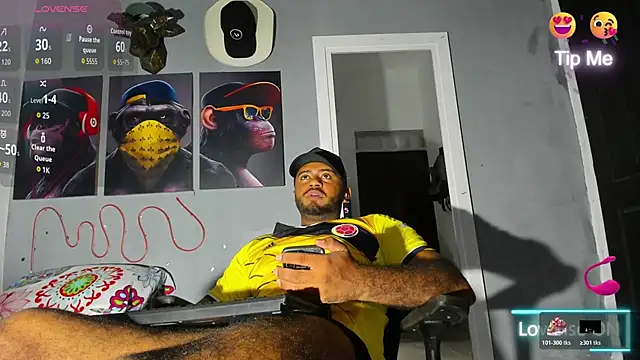 Snapshot of Hardboy_latin chatting on 10-29-25, 04:00 Hardboy latin online show from 10-29-25, 04:00