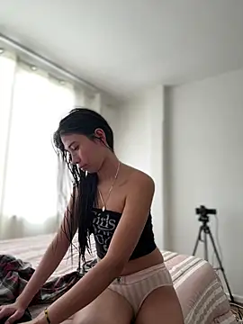 AlessiaVix online show from 02-11-26, 05:02