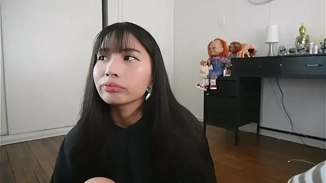 Snapshot of AlessiaVix chatting on 06-19-26, 05:19 AlessiaVix online show from 06-19-26, 05:19