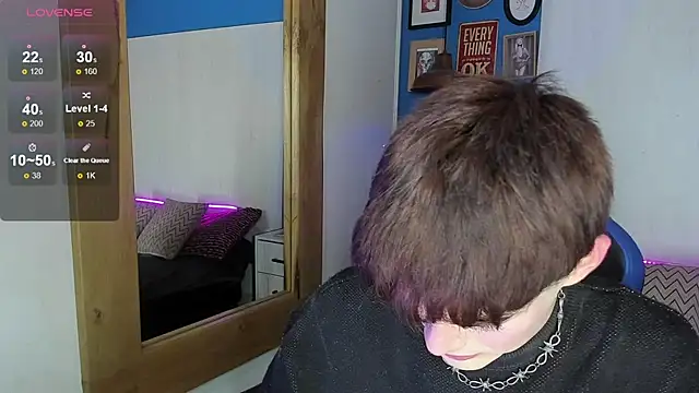 VladHellsing4 online show from 03-18-25, 01:44