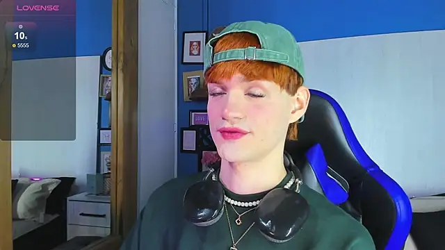 VladHellsing4 online show from 09-27-25, 01:39