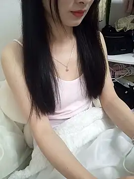 Snapshot of Lovely_kute chatting on 03-10-25, 05:11 Lovely kute online show from 03-10-25, 05:11
