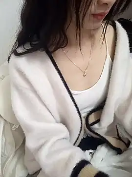 Snapshot of Lovely_kute chatting on 02-26-25, 07:45 Lovely kute online show from 02-26-25, 07:45
