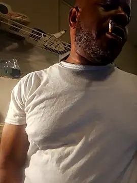 personalityalwayswins2 online show from 12-17-25, 04:39