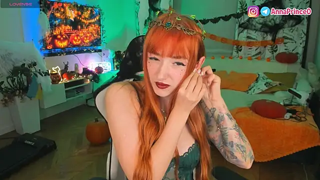 Snapshot of Anna_Prince chatting on 10-30-25, 05:06 Anna Prince online show from 10-30-25, 05:06