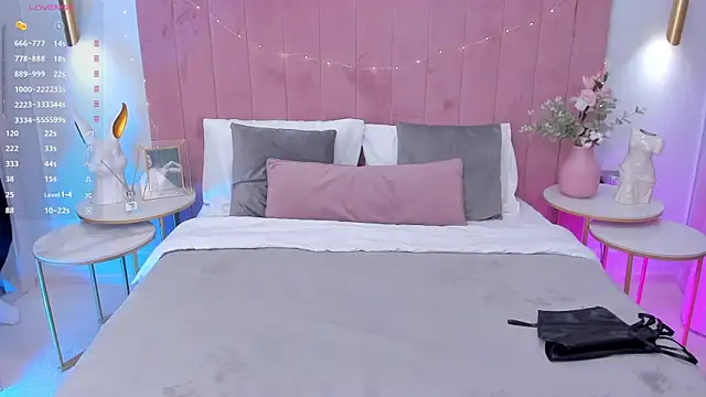 MilaVoxx online show from 03-13-25, 05:43