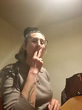 Afrania online show from 10-25-25, 06:01