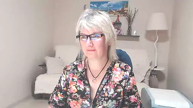 FleurMays online show from 06-25-26, 04:32