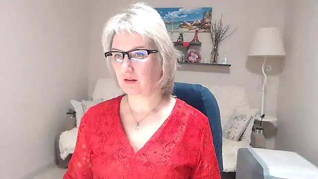 FleurMays online show from 04-09-26, 09:04