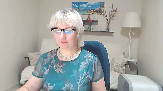 FleurMays online show from 02-09-25, 09:26