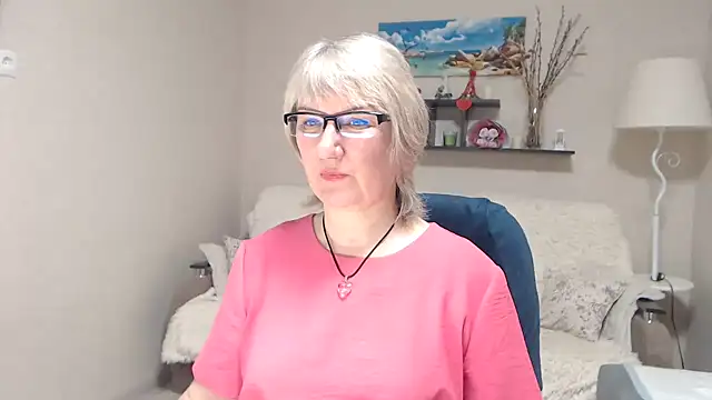 FleurMays online show from 02-11-26, 04:12