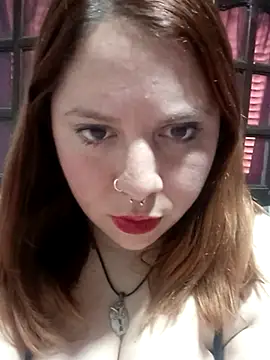 Snapshot of melanieagus31 chatting on 10-23-25, 01:32 melanieagus31 online show from 10-23-25, 01:32