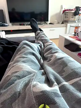 Ben291113 online show from 11-06-25, 09:46