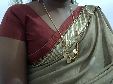 Snapshot of Hot_akshara chatting on 10-09-25, 03:45 Hot akshara online show from 10-09-25, 03:45