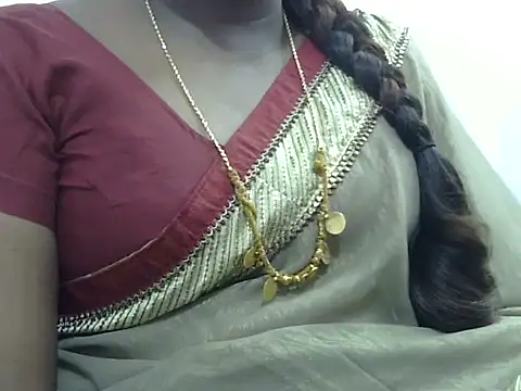 Snapshot of Hot_akshara chatting on 09-19-25, 02:43 Hot akshara online show from 09-19-25, 02:43