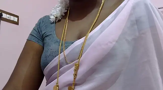 Snapshot of Hot_akshara chatting on 02-21-25, 01:33 Hot akshara online show from 02-21-25, 01:33