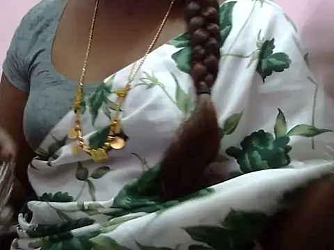 Hot akshara online show from 12-22-25, 04:51