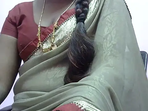 Hot akshara online show from 11-20-25, 05:02