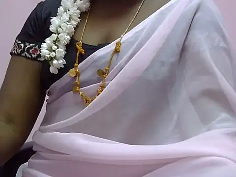 Hot akshara online show from 02-20-26, 03:36