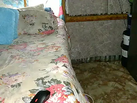 Zuzu angel online show from 04-12-26, 05:44