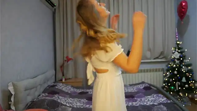 Sophiloren online show from 01-05-26, 05:38