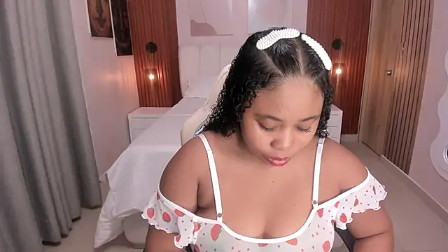 Leah Sweetie online show from 11-12-25, 10:19