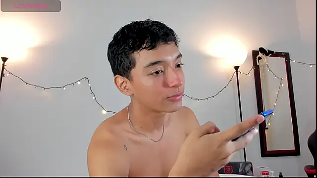 Snapshot of mike_tylor01 chatting on 03-05-25, 05:08 mike tylor01 online show from 03-05-25, 05:08