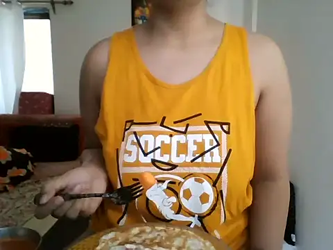 Snapshot of MakeMeCumAhh chatting on 10-07-25, 08:37 MakeMeCumAhh online show from 10-07-25, 08:37