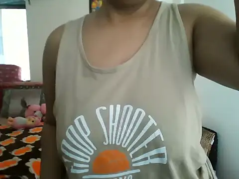 Snapshot of MakeMeCumAhh chatting on 09-29-25, 08:10 MakeMeCumAhh online show from 09-29-25, 08:10