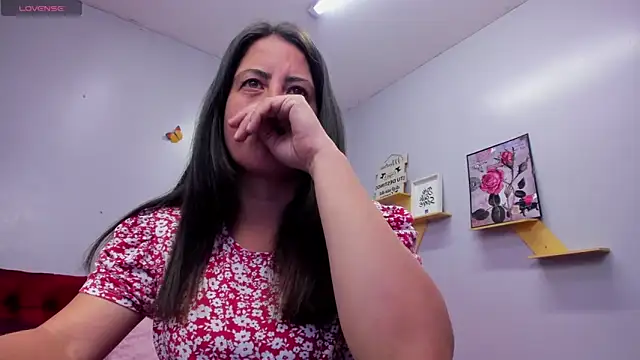 kathina giraldo online show from 09-16-25, 01:23