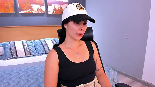 SofiaG  online show from 03-08-25, 03:06