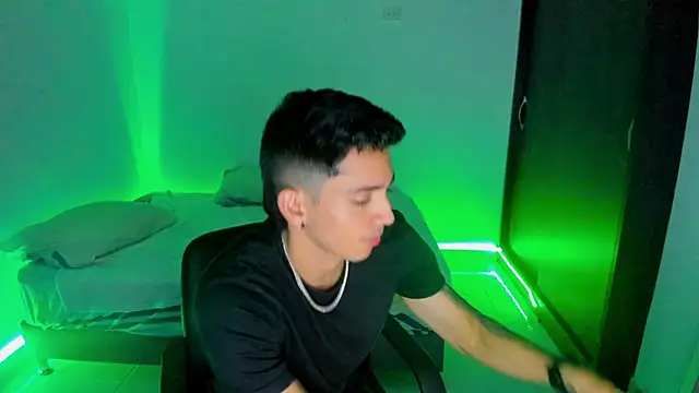 OliverBennet online show from 01-18-25, 11:55
