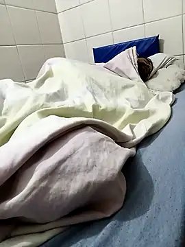 lele9457 online show from 10-30-25, 10:02