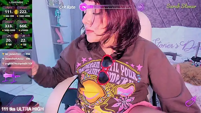 Snapshot of Sarah-Stoner chatting on 03-01-25, 10:42 Sarah-Stoner online show from 03-01-25, 10:42
