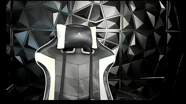 HelueHorny13 online show from 03-19-25, 03:20