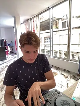 oliver Lz online show from 02-25-26, 03:12