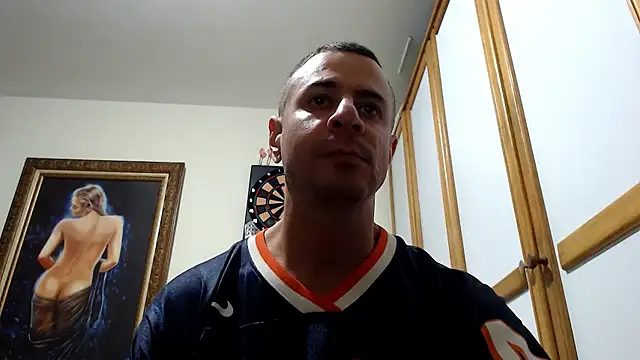Snapshot of nicolay_74 chatting on 09-29-25, 10:48 nicolay 74 online show from 09-29-25, 10:48