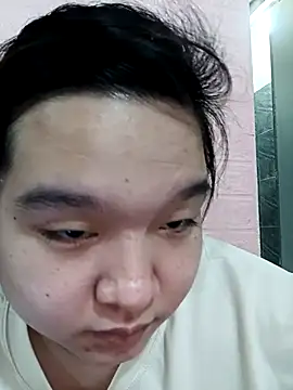 Snapshot of Thomgdee chatting on 12-02-25, 04:09 Thomgdee online show from 12-02-25, 04:09